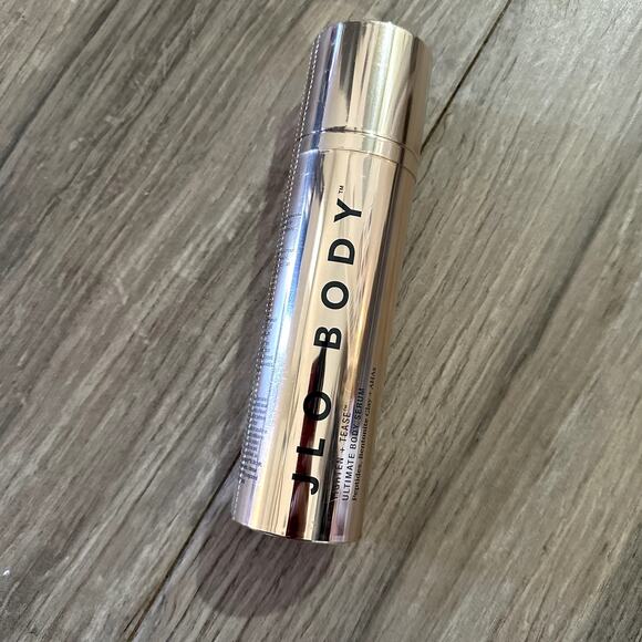 JLo Beauty Tighten + Tease Resurfacing Body Serum with AHAs - Picture 2 of 8